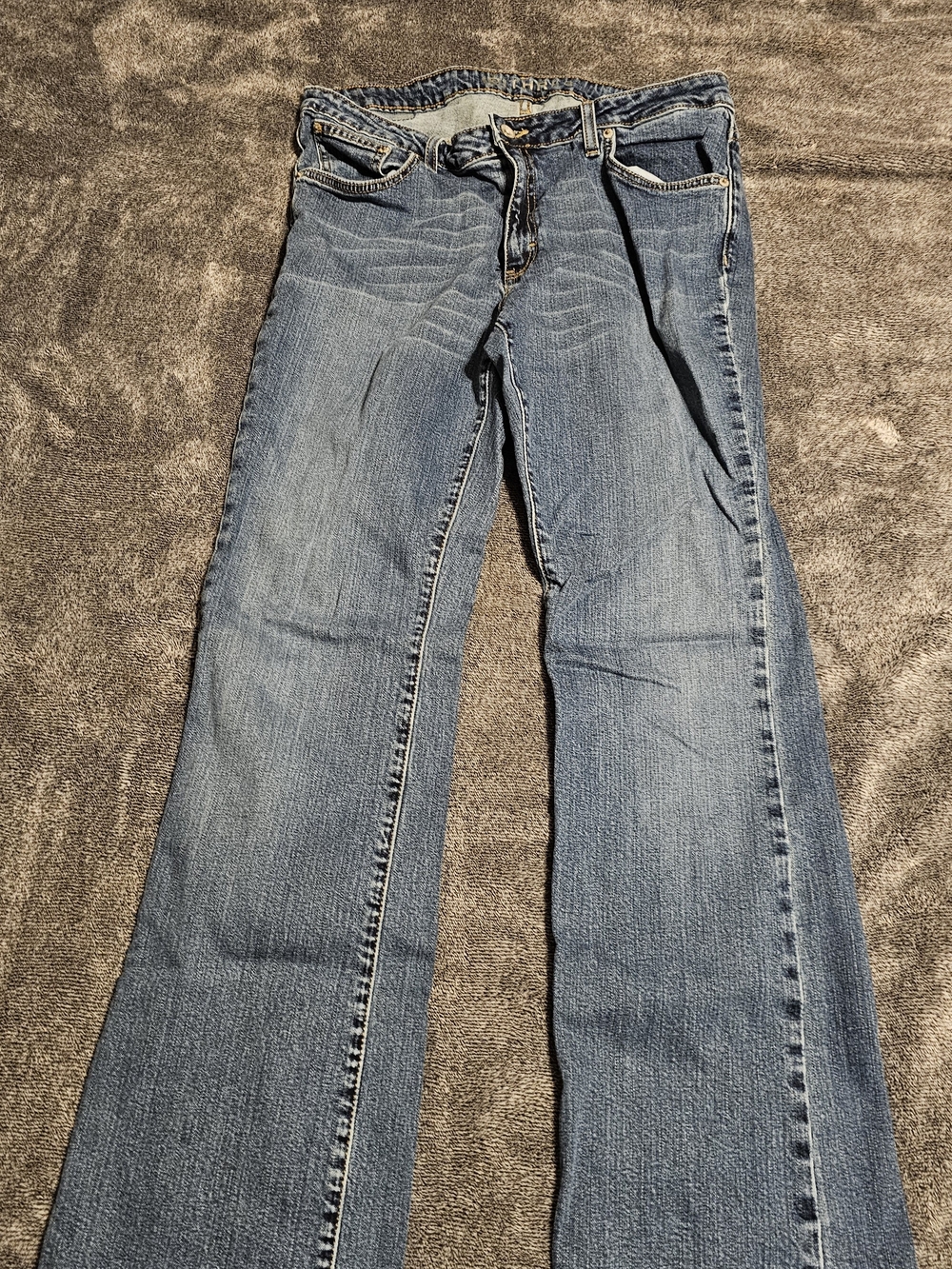 Women's Boot Cut Jeans in Medium Blue